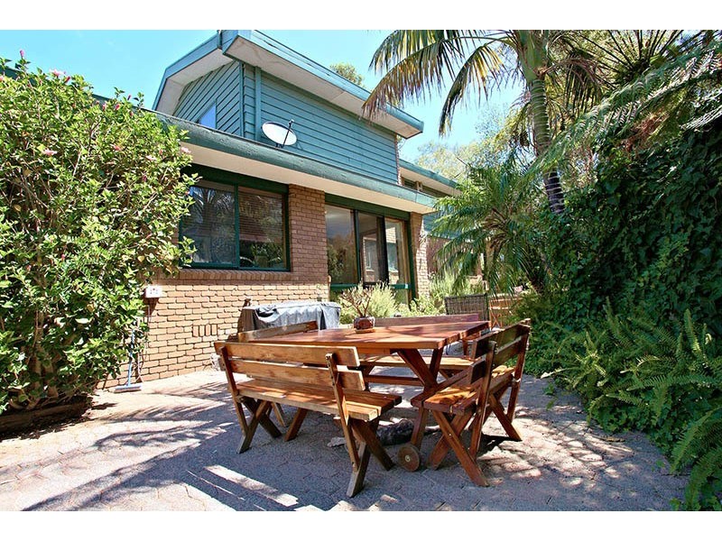 23 Castillon Square, Frankston VIC 3199