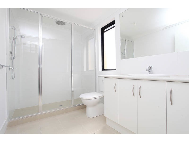 1 & 2/28 Homewood Street, Cloverdale WA 6105