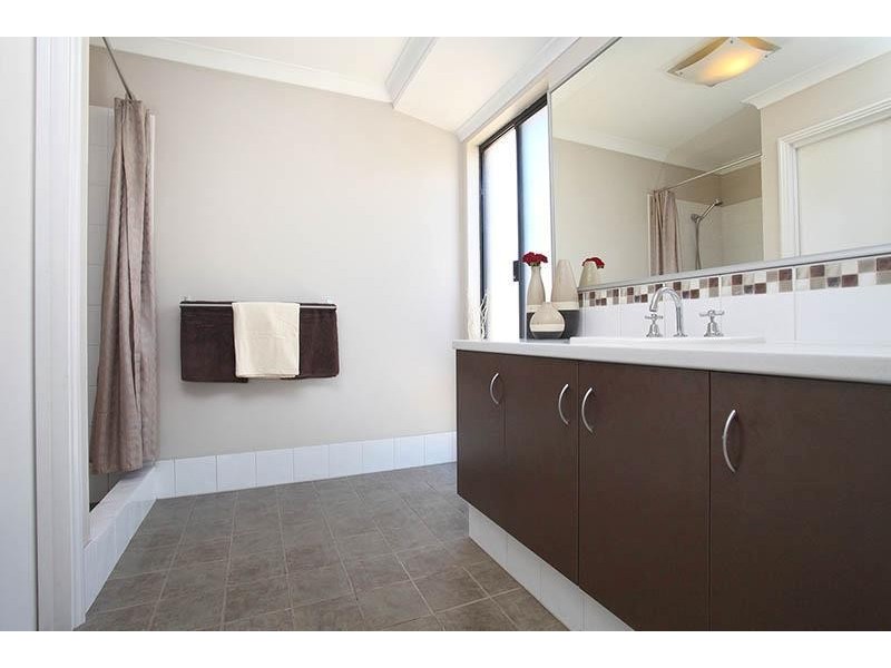 18 Duce Drive, Boyanup WA 6237