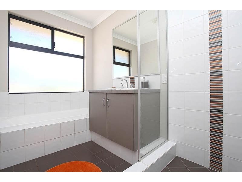 18 Duce Drive, Boyanup WA 6237