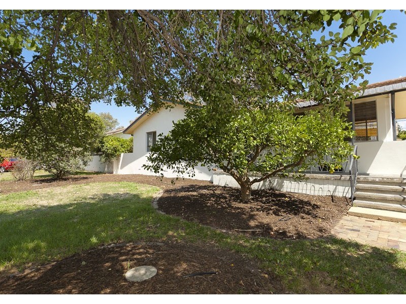 18 Pennefather Street, Higgins ACT 2615