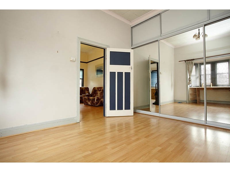 2 Croydon Street, Mayfield NSW 2304