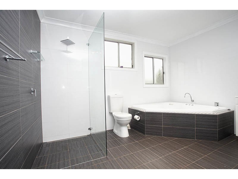 2 Croydon Street, Mayfield NSW 2304