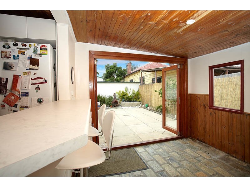 2 Croydon Street, Mayfield NSW 2304