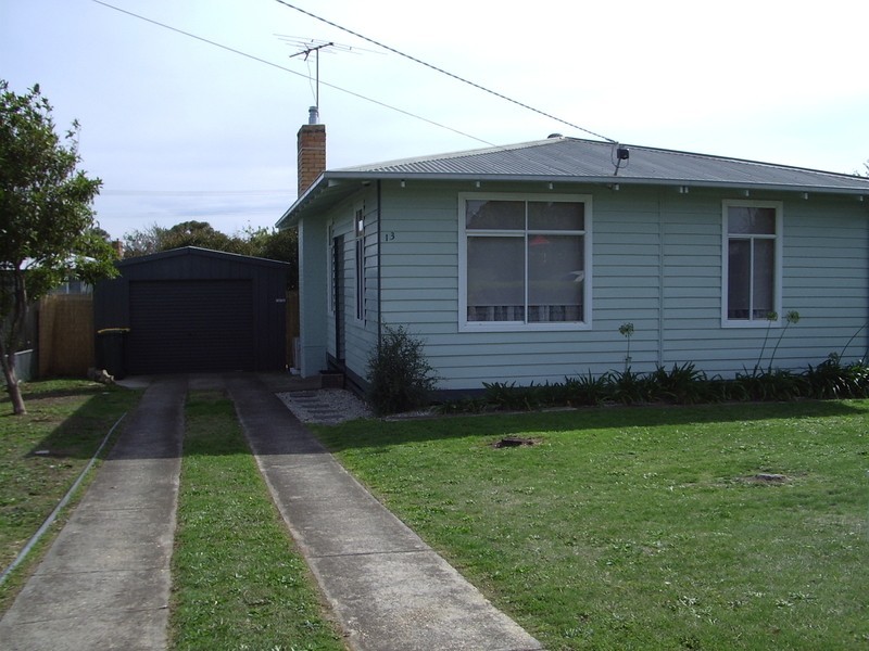 13 Daffodil Street, Wendouree VIC 3355