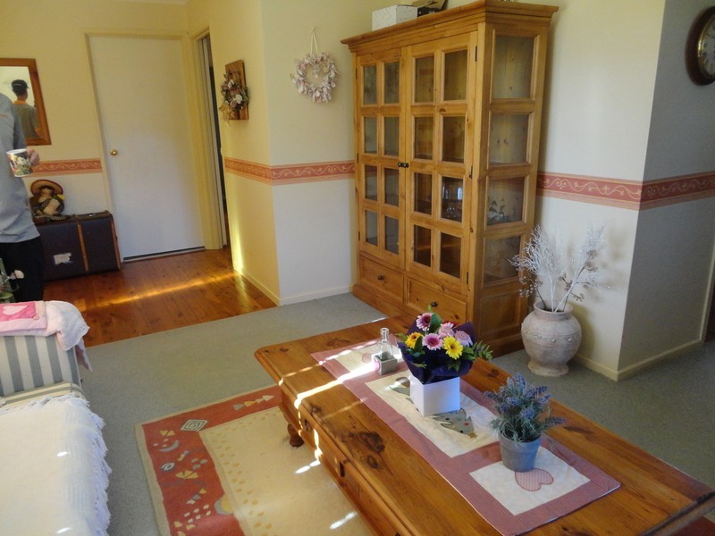 1 Adamson Street, Glenfield NSW 2167