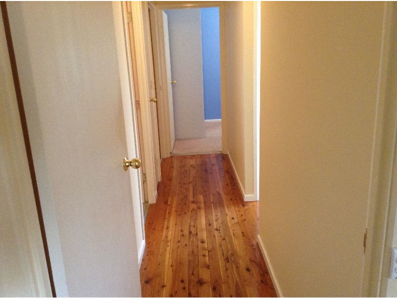 1 Adamson Street, Glenfield NSW 2167