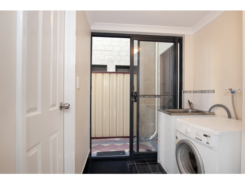 2/9 Marlston Drive, Bunbury WA 6230