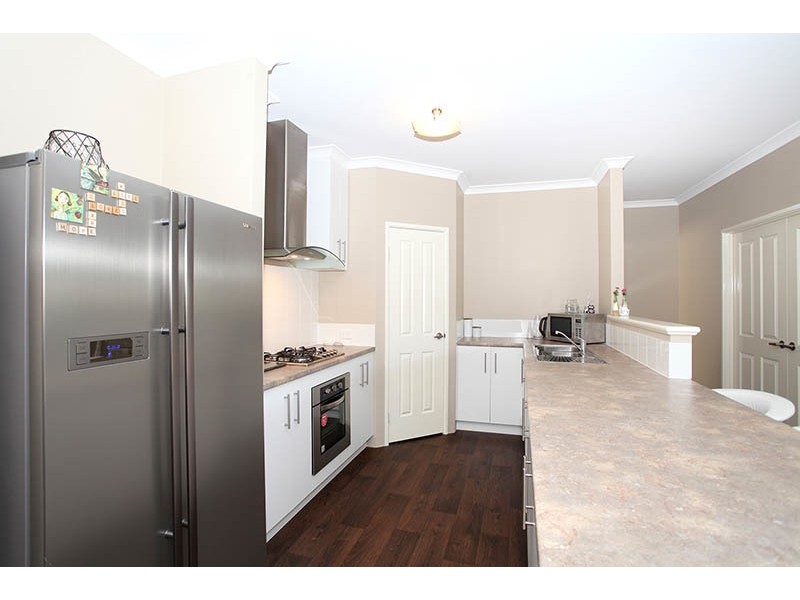 9 Viewed Green, Byford WA 6122