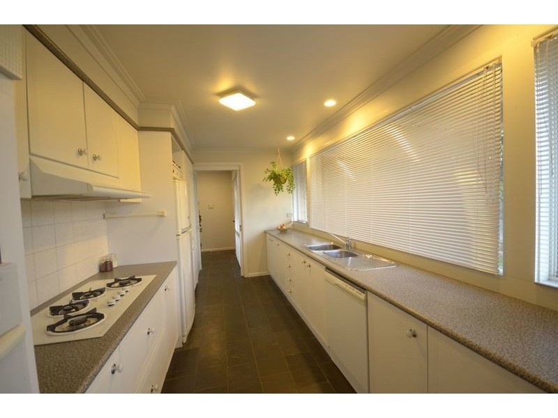 1 Orton Place, Roxburgh Park VIC 3064