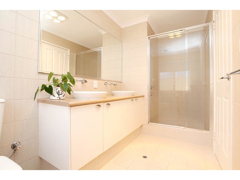 1 York Avenue, Bentley WA 6102