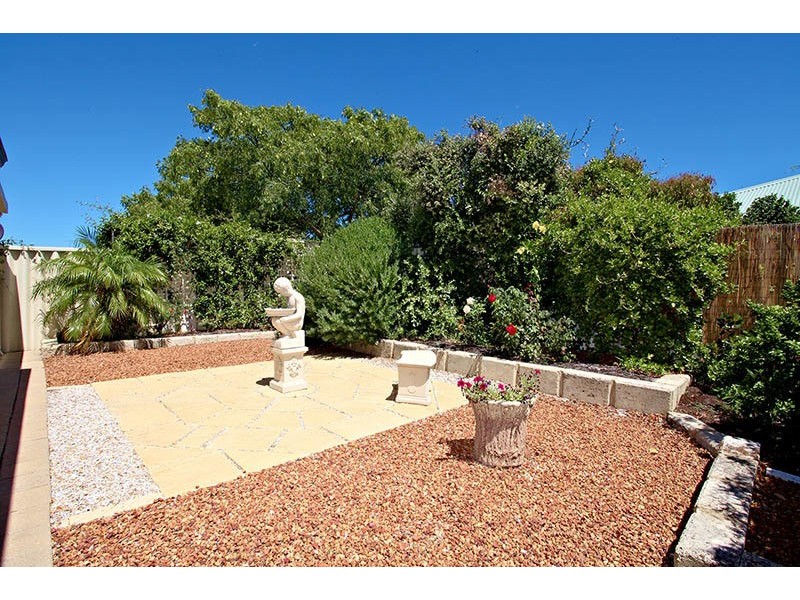 2 Abbey Court, Cockburn Central WA 6164