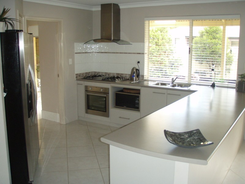 42 Twilight Mews, Aubin Grove WA 6164
