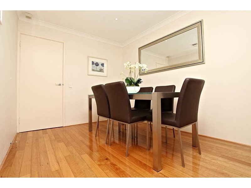 161 Knutsford Avenue, Rivervale WA 6103