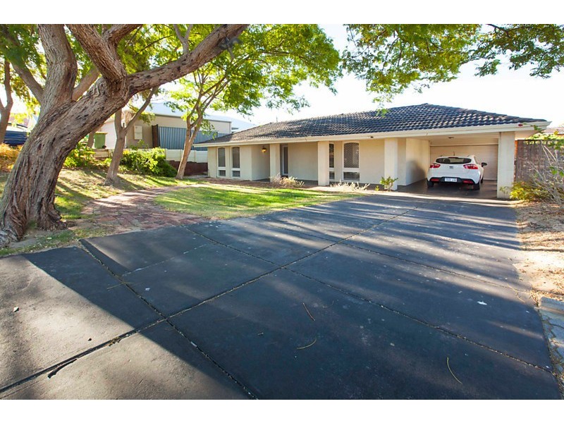 26 Dampier Avenue, City Beach WA 6015