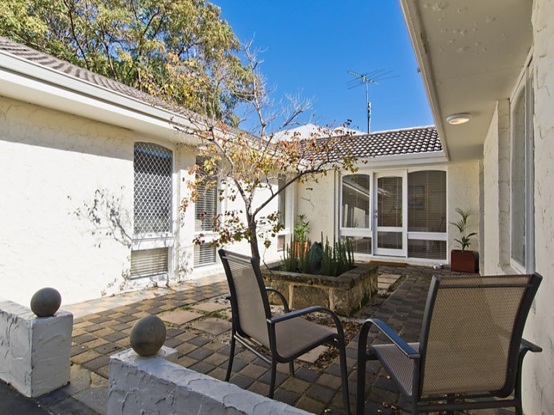 26 Dampier Avenue, City Beach WA 6015