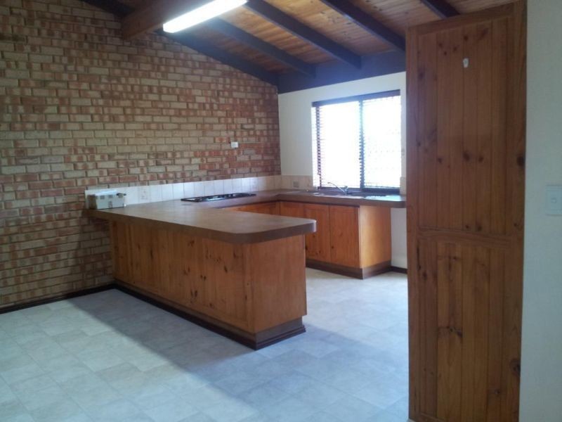 27B Glenbank Crescent, Kallaroo WA 6025