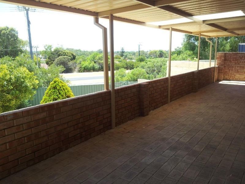 27B Glenbank Crescent, Kallaroo WA 6025