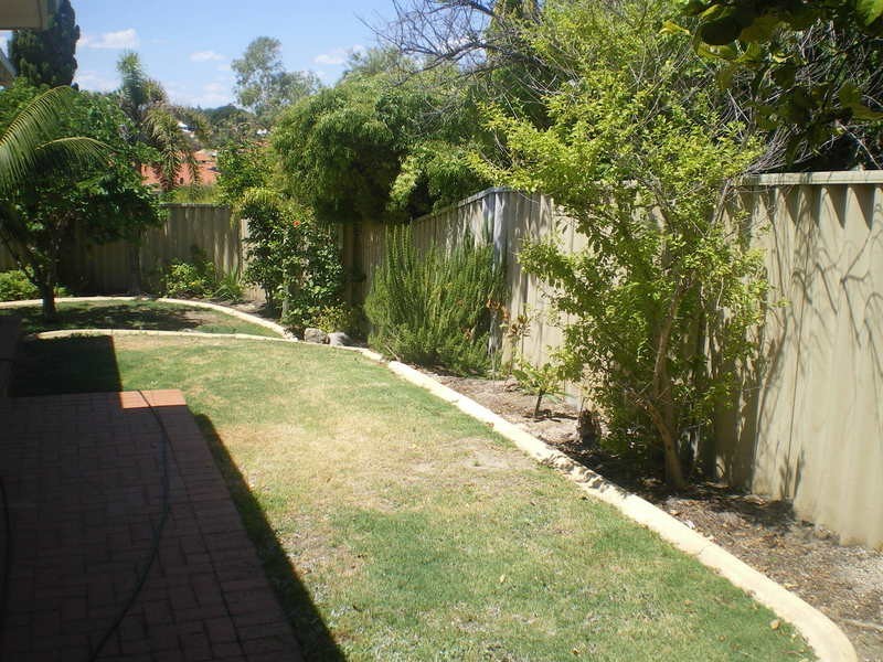 51 Warringah Close, Kallaroo WA 6025