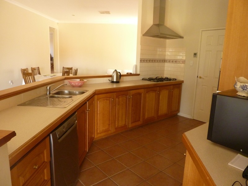 51 Warringah Close, Kallaroo WA 6025