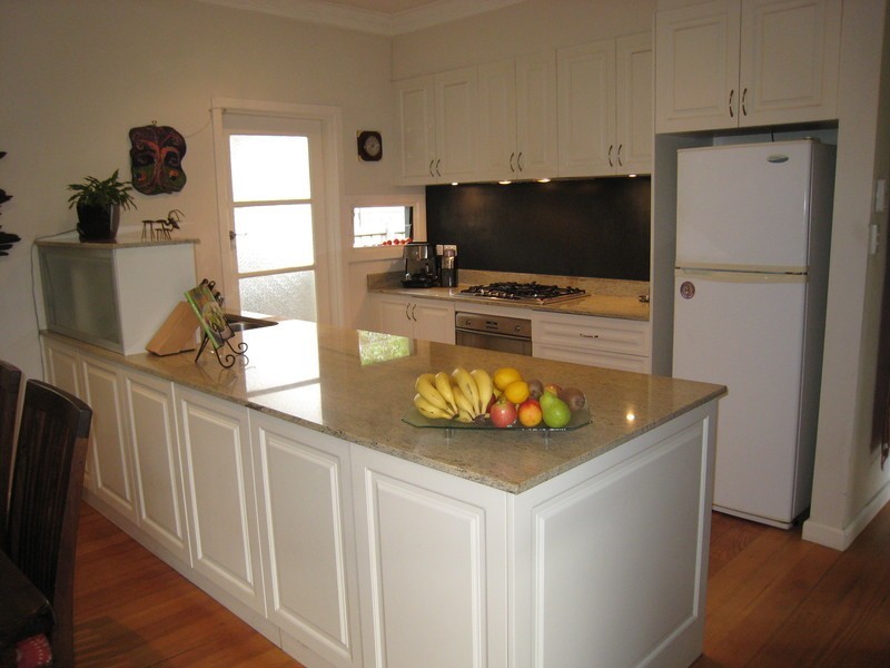 16 Helena Street, Mount Martha VIC 3934