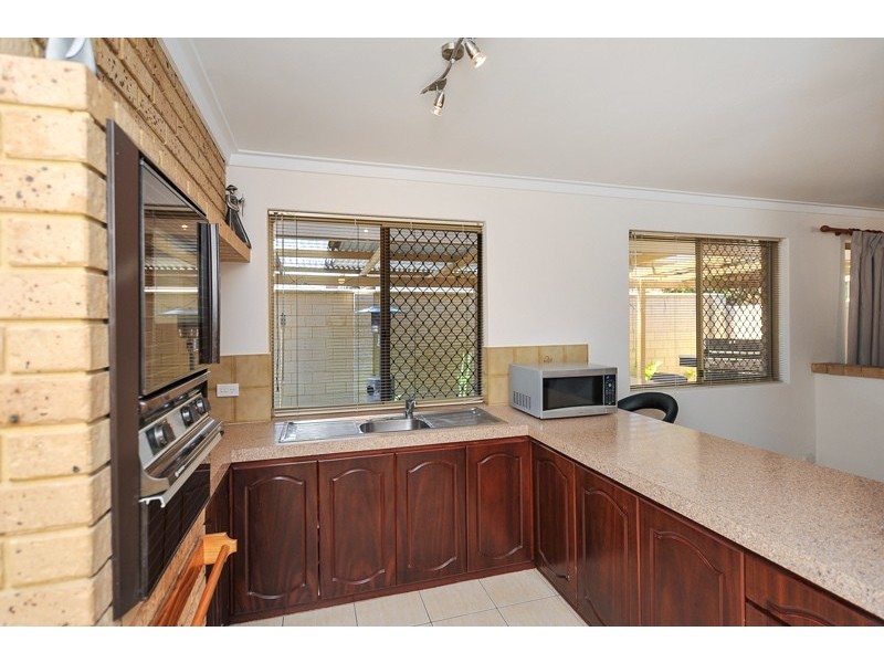 1/133  Kooyong Road, Rivervale WA 6103