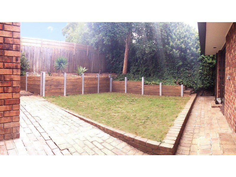 10 Wynfield Drive, Highton VIC 3216