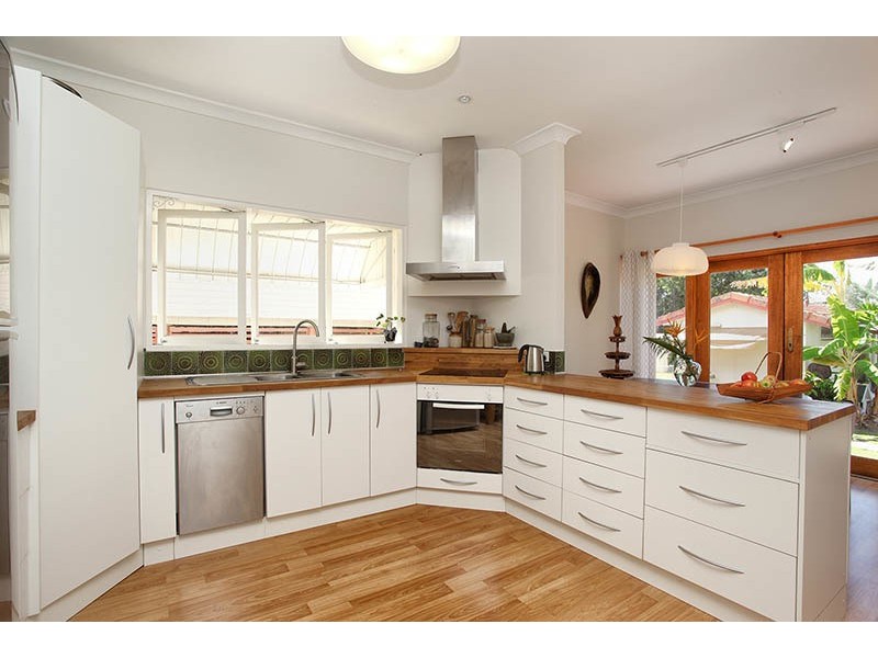 72 Gray Street, Carina QLD 4152