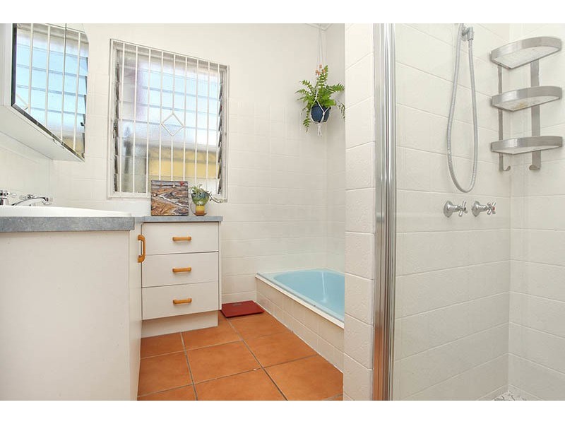 72 Gray Street, Carina QLD 4152