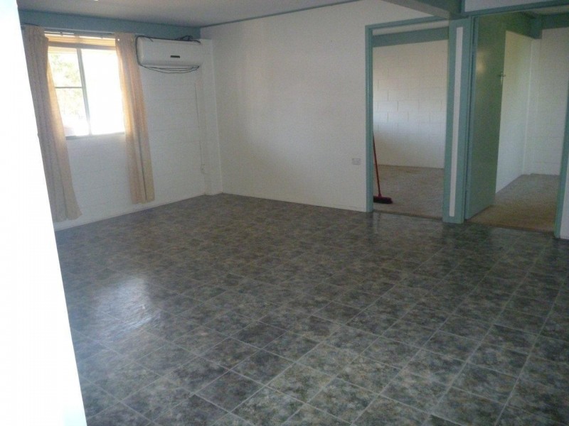 69 Booth Avenue, Tannum Sands QLD 4680
