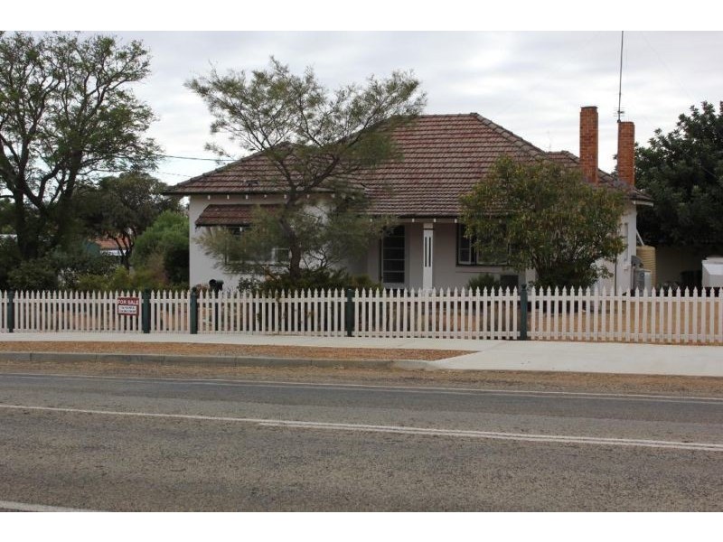 26 Hunt Road, Beverley WA 6304