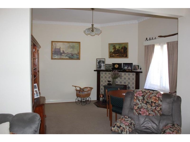 26 Hunt Road, Beverley WA 6304