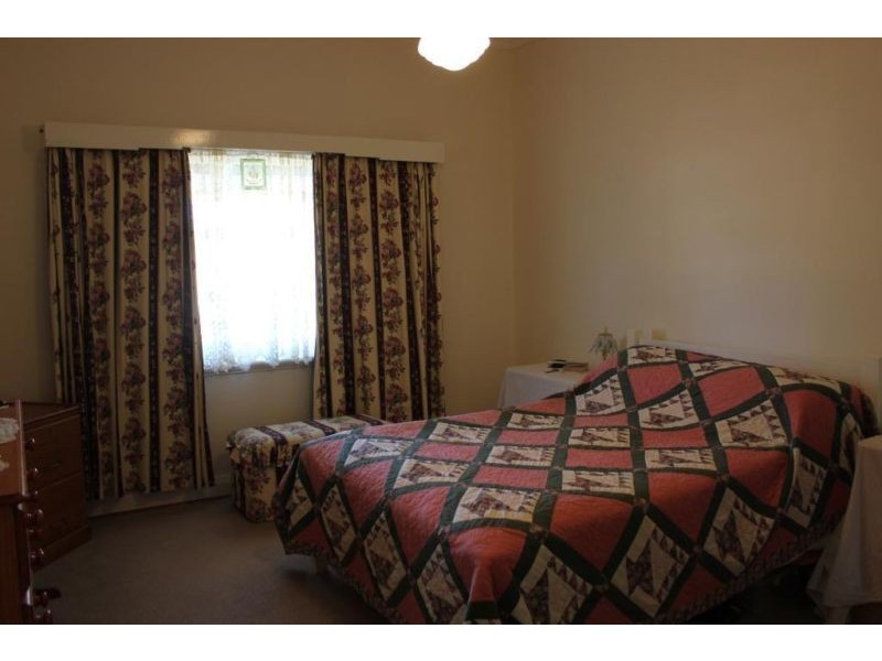 26 Hunt Road, Beverley WA 6304