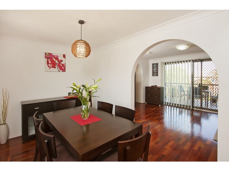 4/2 Kirkland Ave, Coorparoo QLD 4151