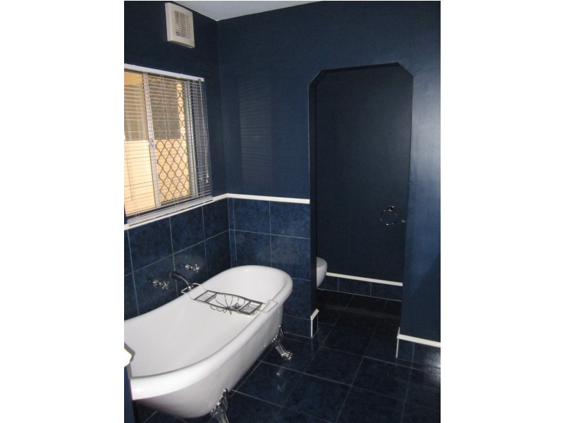 6c  Casserley ave, Girrawheen WA 6064