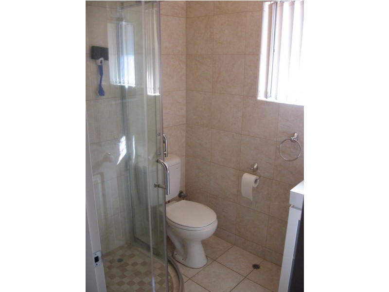 6c  Casserley ave, Girrawheen WA 6064