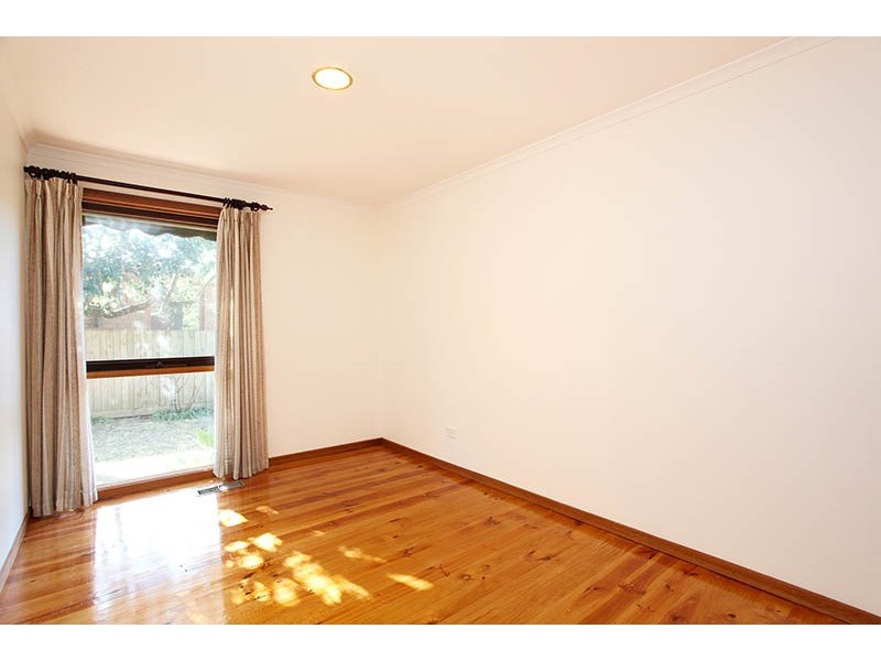 52 Ponsford Avenue, Wantirna South VIC 3152