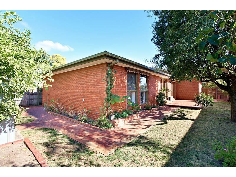 52 Ponsford Avenue, Wantirna South VIC 3152