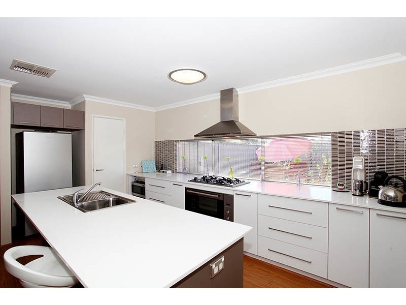 10 Chipping Crescent, Wellard WA 6170