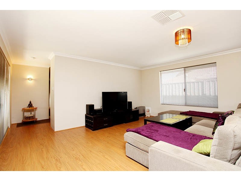 10 Chipping Crescent, Wellard WA 6170