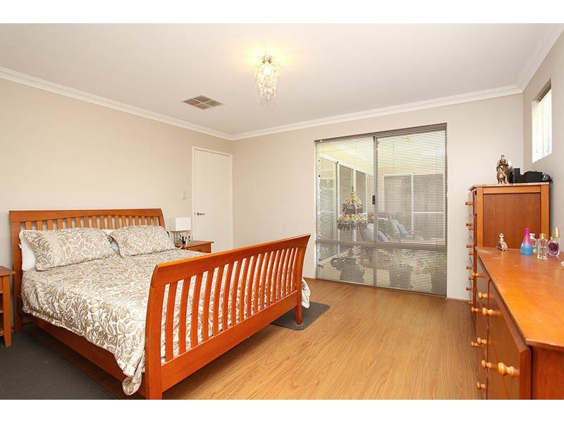 10 Chipping Crescent, Wellard WA 6170