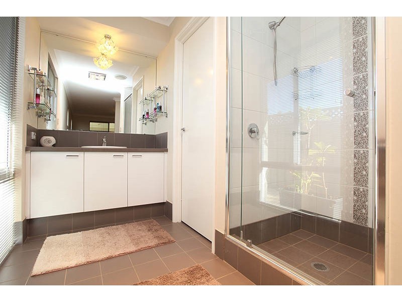 10 Chipping Crescent, Wellard WA 6170