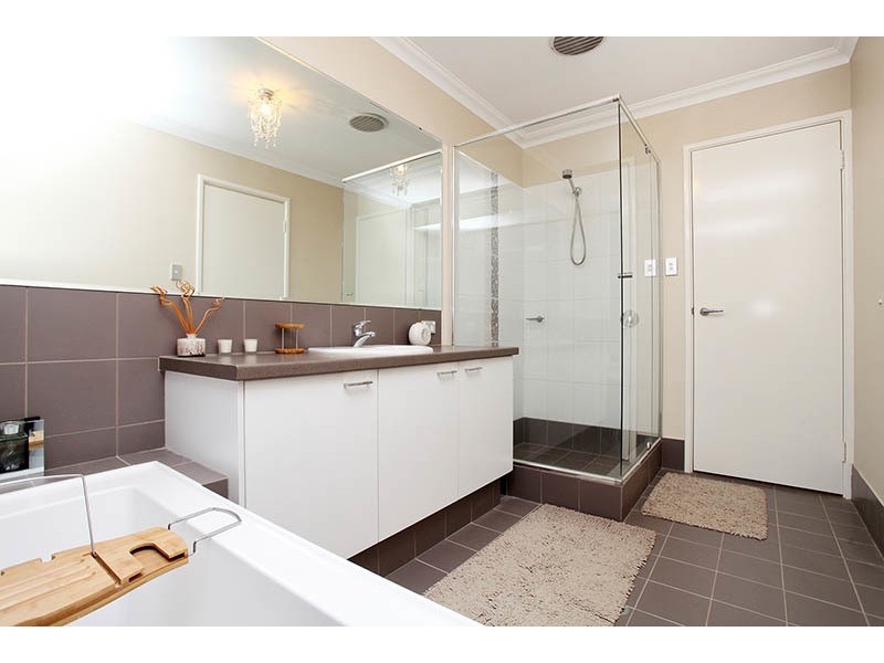 10 Chipping Crescent, Wellard WA 6170