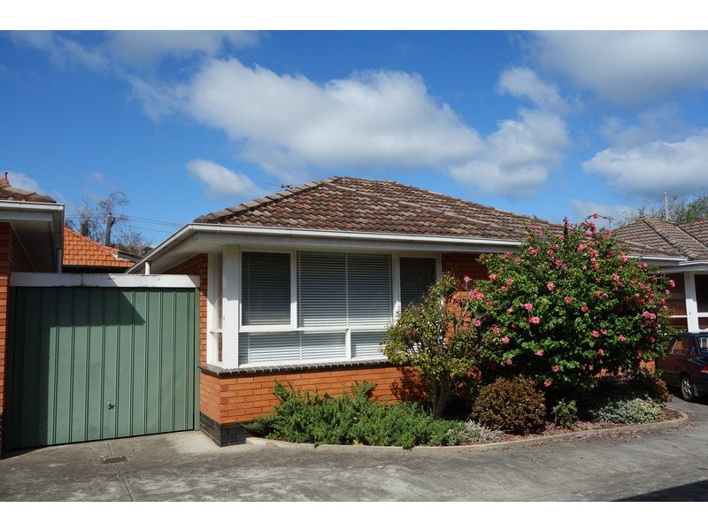 Unit 2/18 – 20  Downshire Road, Elsternwick VIC 3185