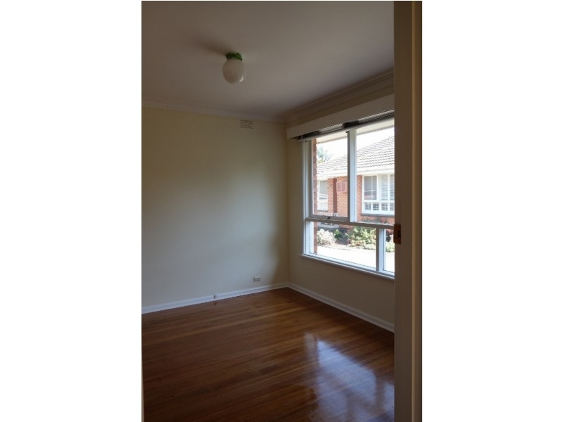 Unit 2/18 – 20  Downshire Road, Elsternwick VIC 3185