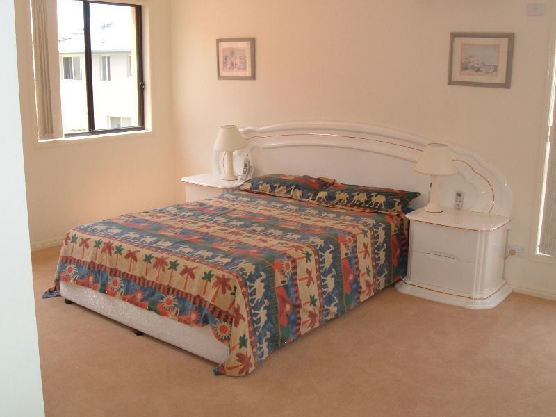 14 Noelene Lane, Arundel QLD 4214