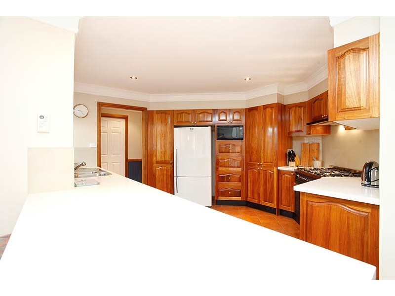 16 Barrett Place, Cranebrook NSW 2749