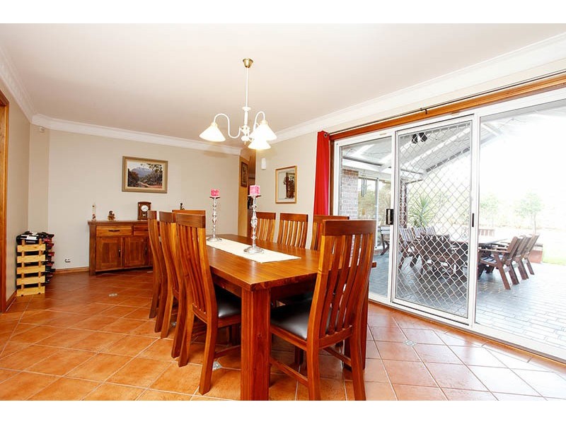 16 Barrett Place, Cranebrook NSW 2749