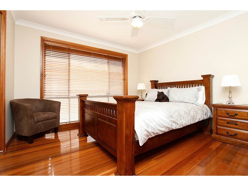 16 Barrett Place, Cranebrook NSW 2749