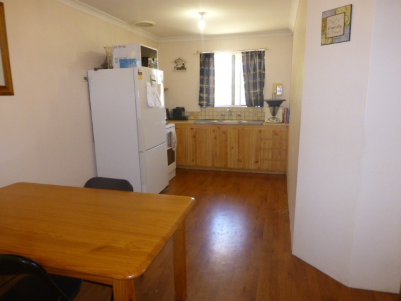 13 Ewart Grove, Midland WA 6056